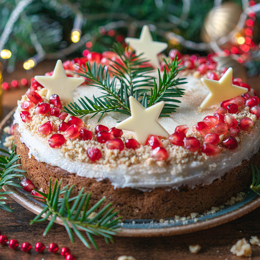Christmas Carrot Cake with Cashew Nut Frosting