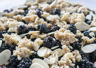 <p>Set aside 1/3 cup of the mixture to use later</p><p>Now lay the rest of the oat mixture into the prepared baking tin</p>