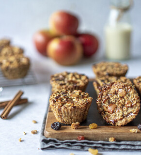 <p>In another bowl, whisk together almond milk and flaxseed and let sit for about 5 minutes</p>