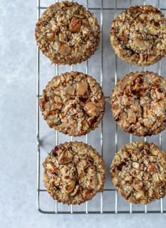 <p>Next add in the remaining wet ingredients: applesauce, date syrup, almond butter and vanilla extract</p>